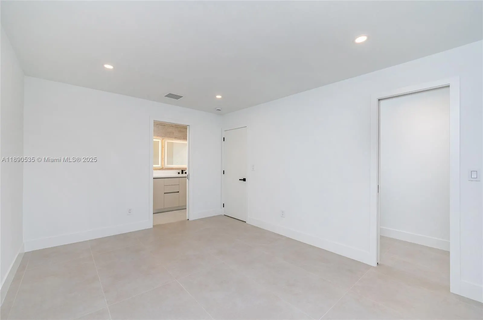 9230 SW 183rd Ter