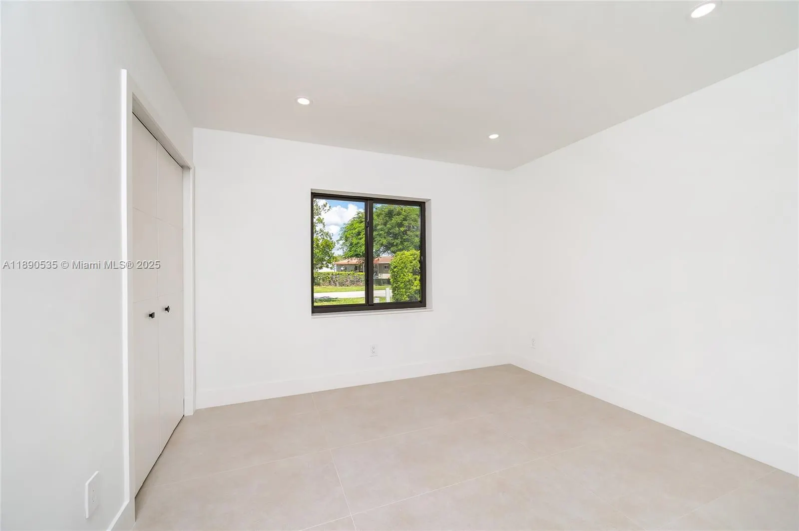 9230 SW 183rd Ter