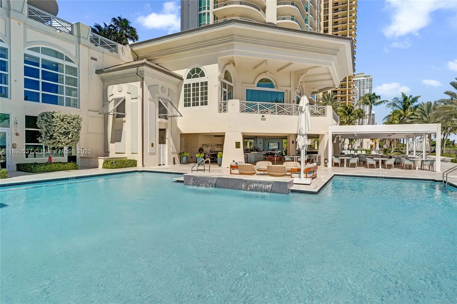 16047 Collins Ave, #2101