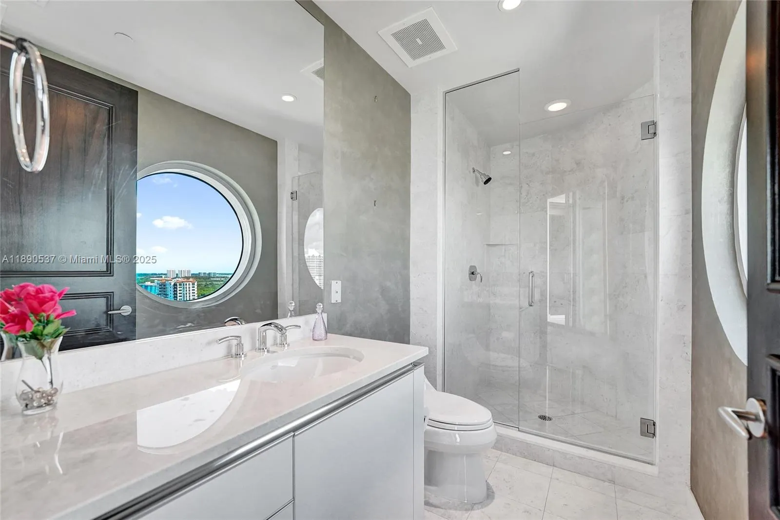 16047 Collins Ave, #2101