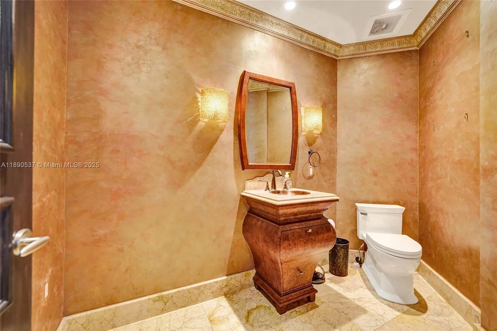 16047 Collins Ave, #2101