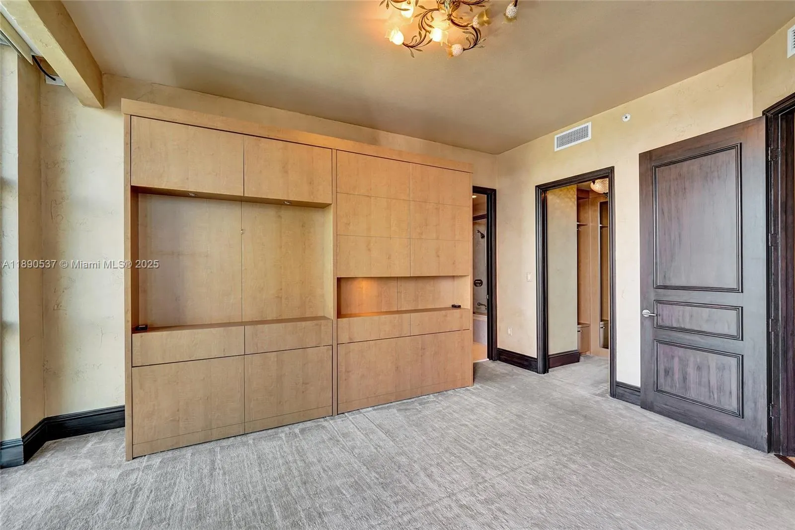 16047 Collins Ave, #2101