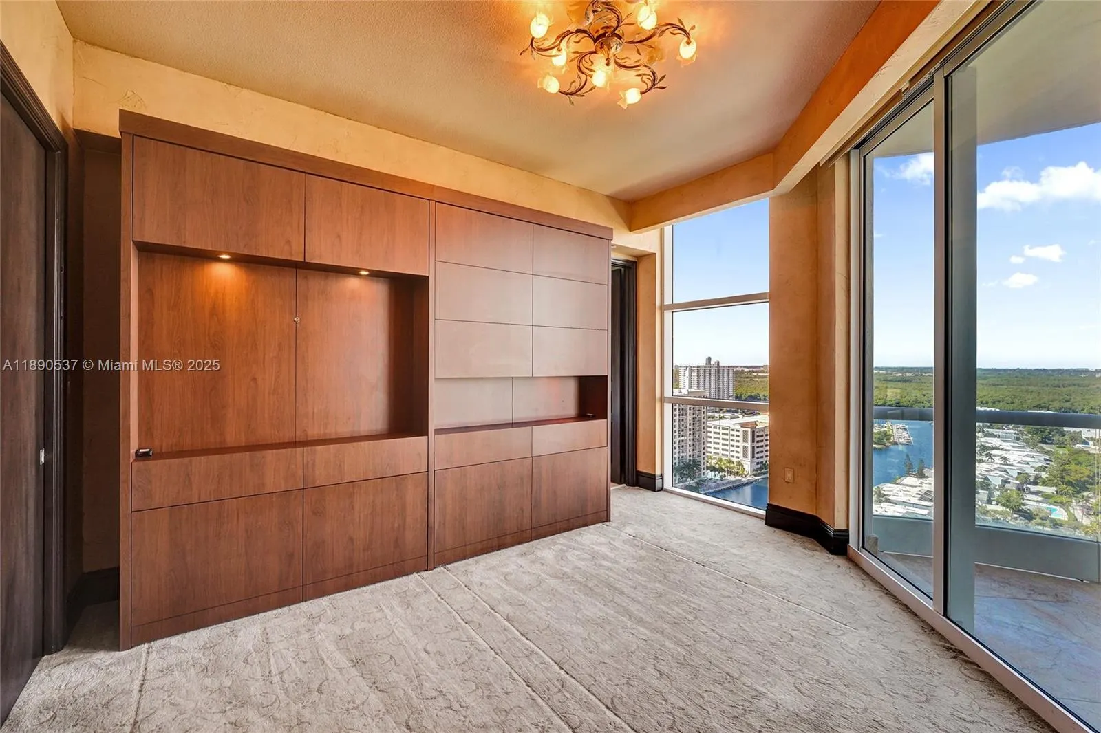 16047 Collins Ave, #2101