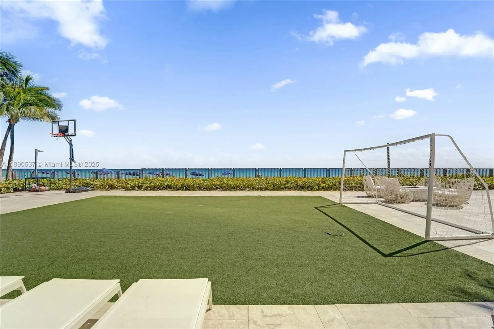 16047 Collins Ave, #2101