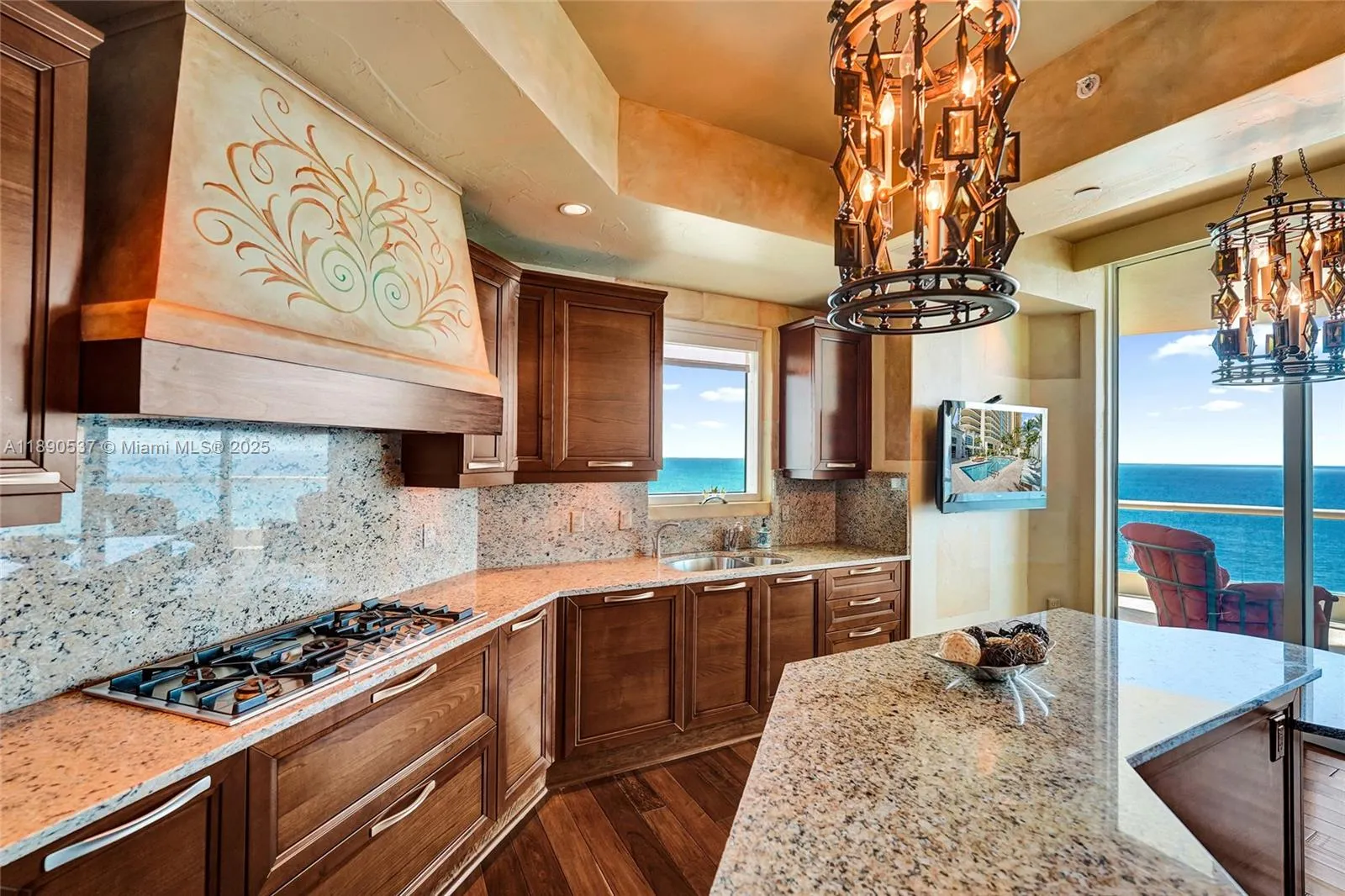 16047 Collins Ave, #2101
