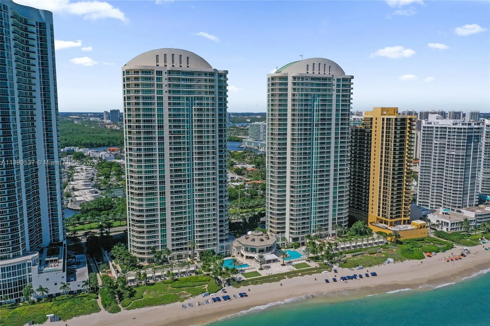 16047 Collins Ave, #2101
