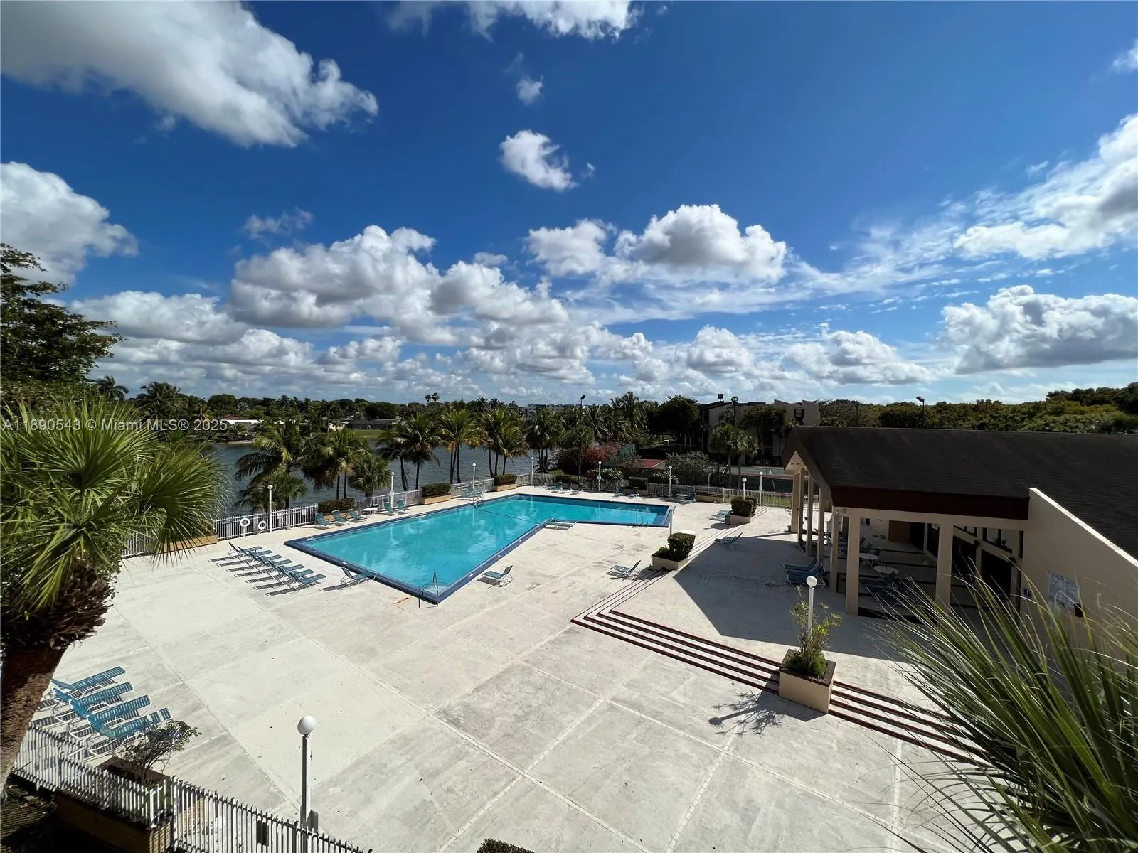 14415 N Kendall Dr, #407G