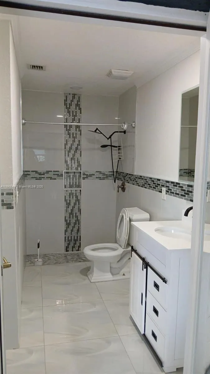 12415 SW 207th Ter, #1