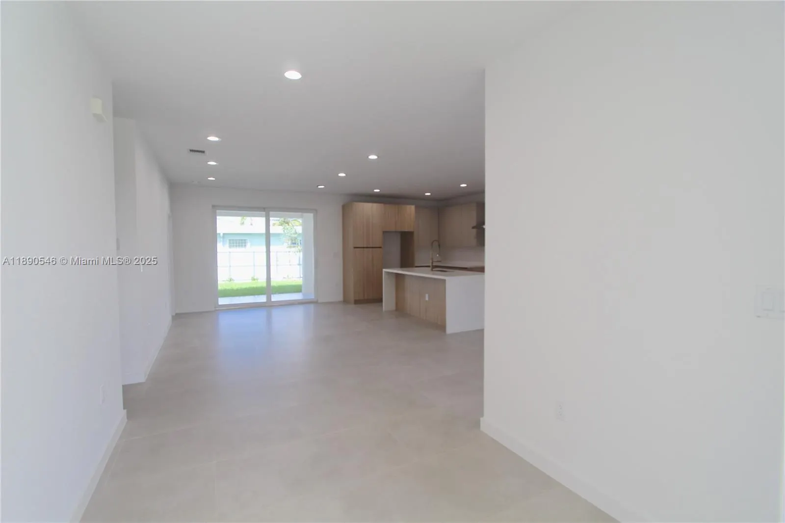 14980 BUCHANAN ST