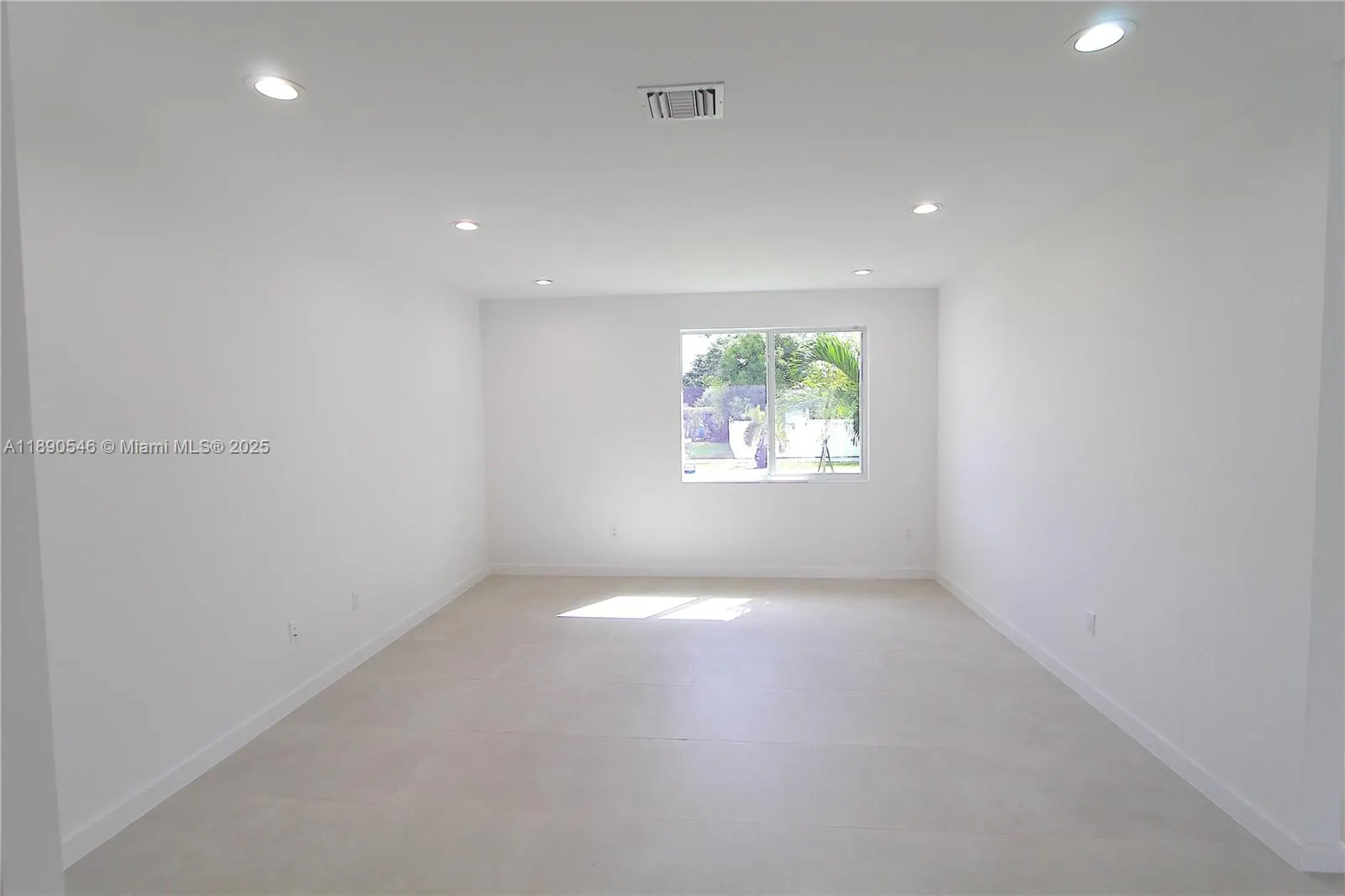 14980 BUCHANAN ST