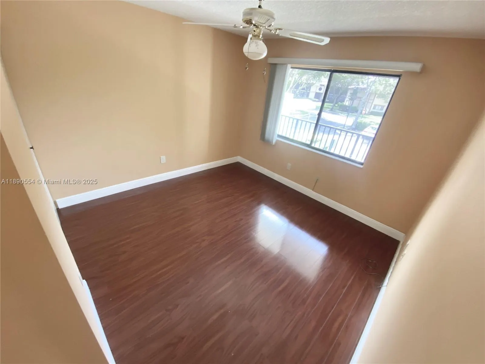10540 E Clairmont Cir, #205