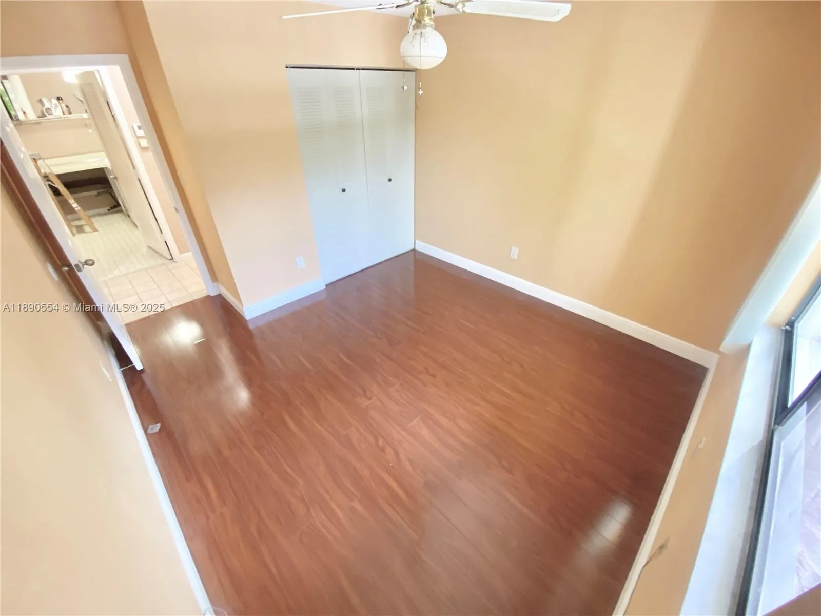 10540 E Clairmont Cir, #205