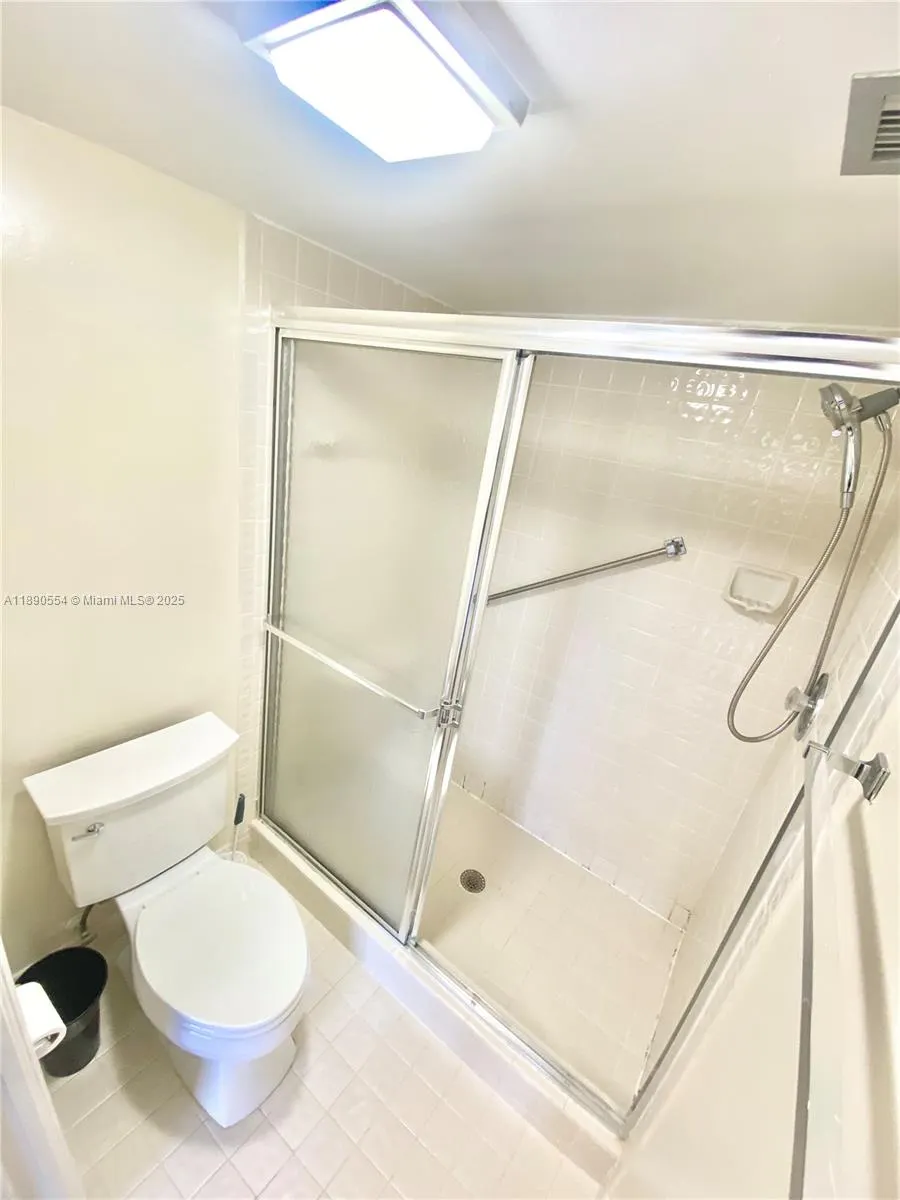 10540 E Clairmont Cir, #205