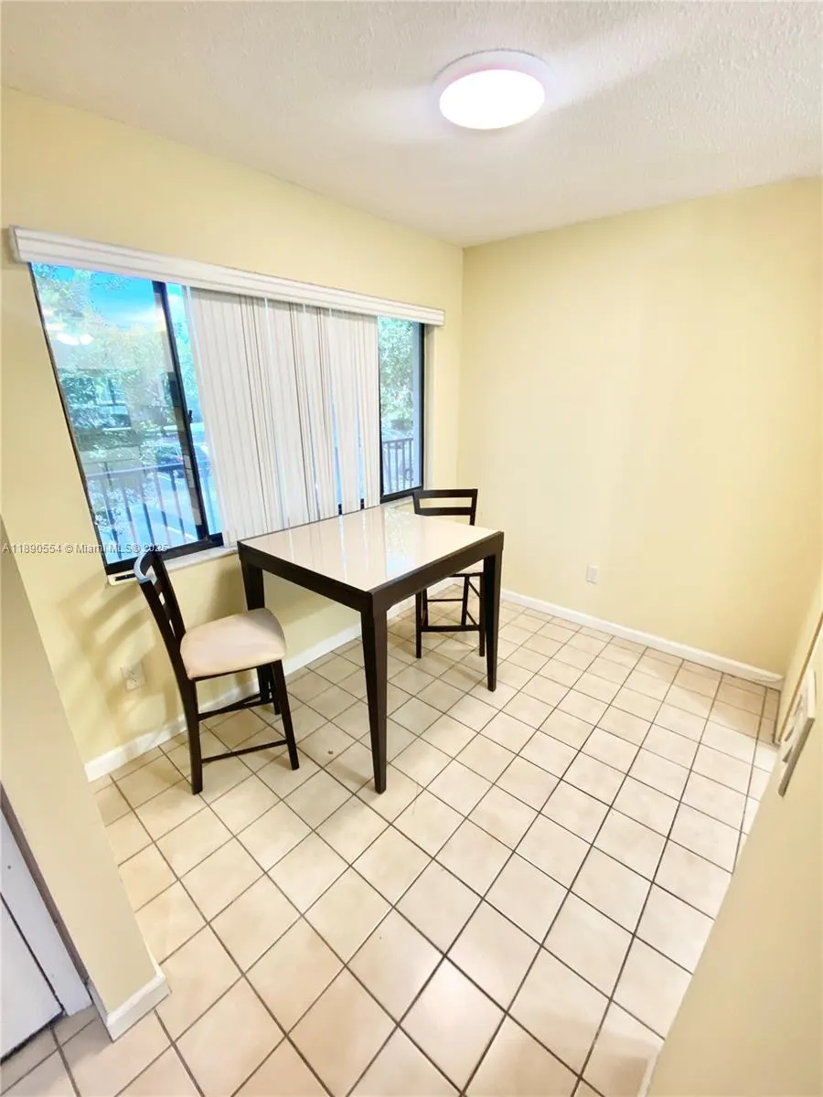 10540 E Clairmont Cir, #205