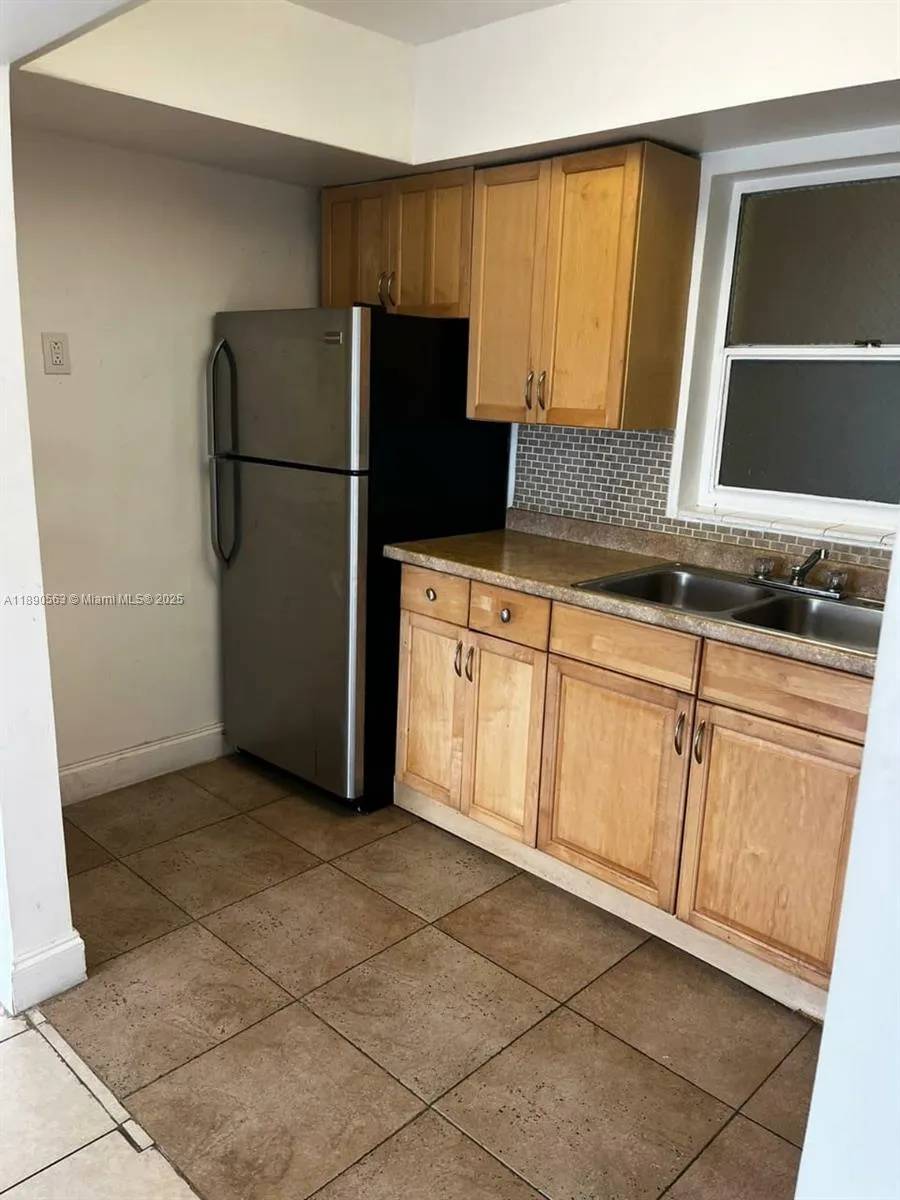 7410 SW 82nd St, #K411