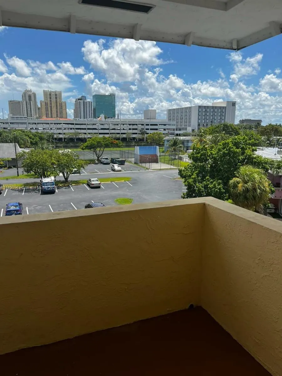 7410 SW 82nd St, #K411