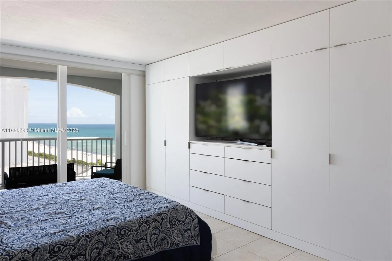 5401 NE Collins Ave, #1111