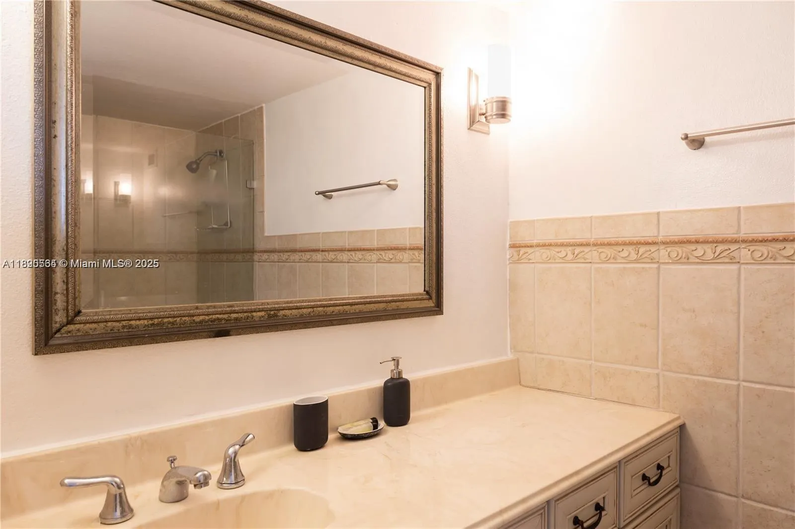 5401 NE Collins Ave, #1111