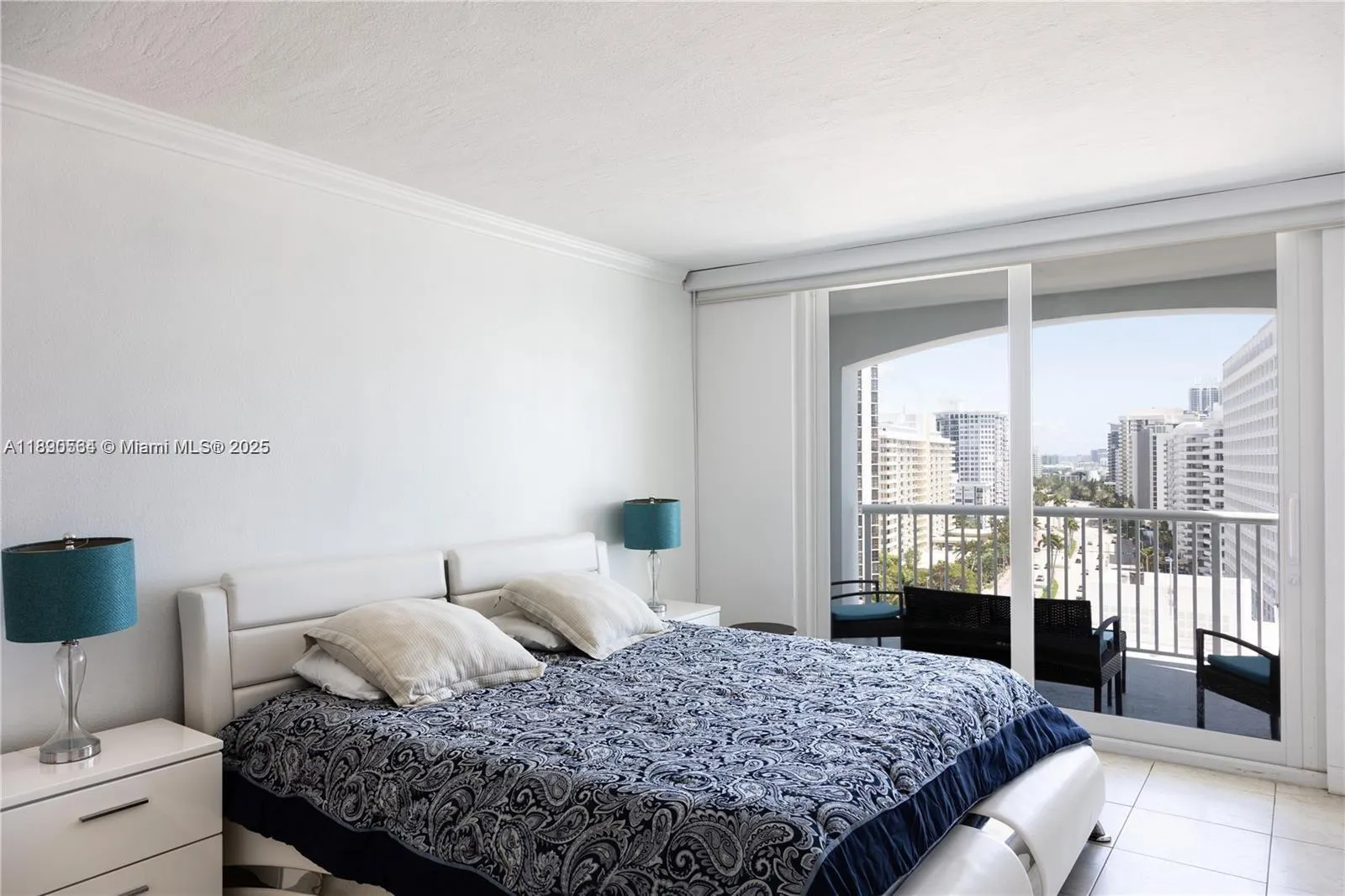5401 NE Collins Ave, #1111