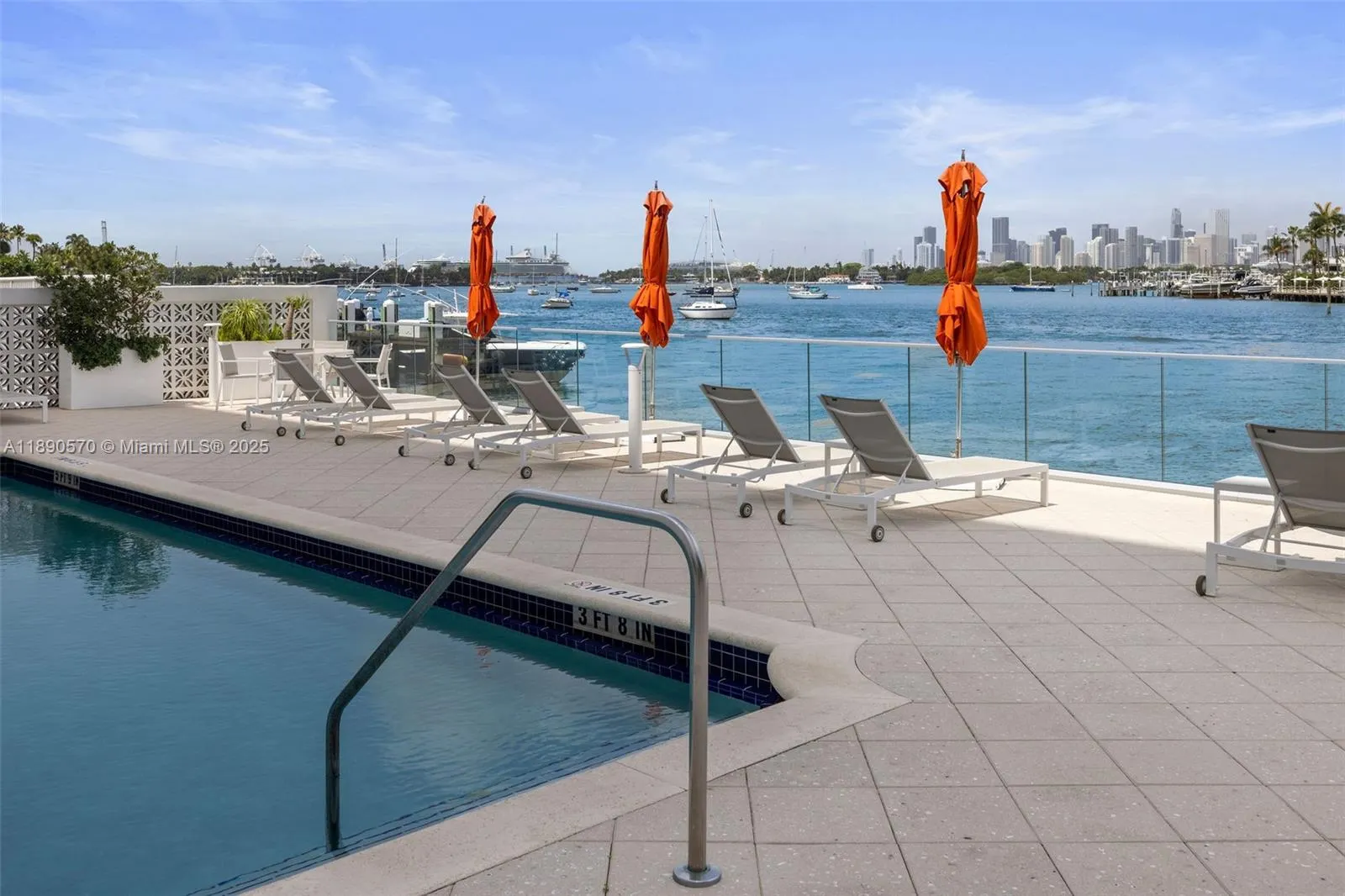 1450 Lincoln Rd, #304