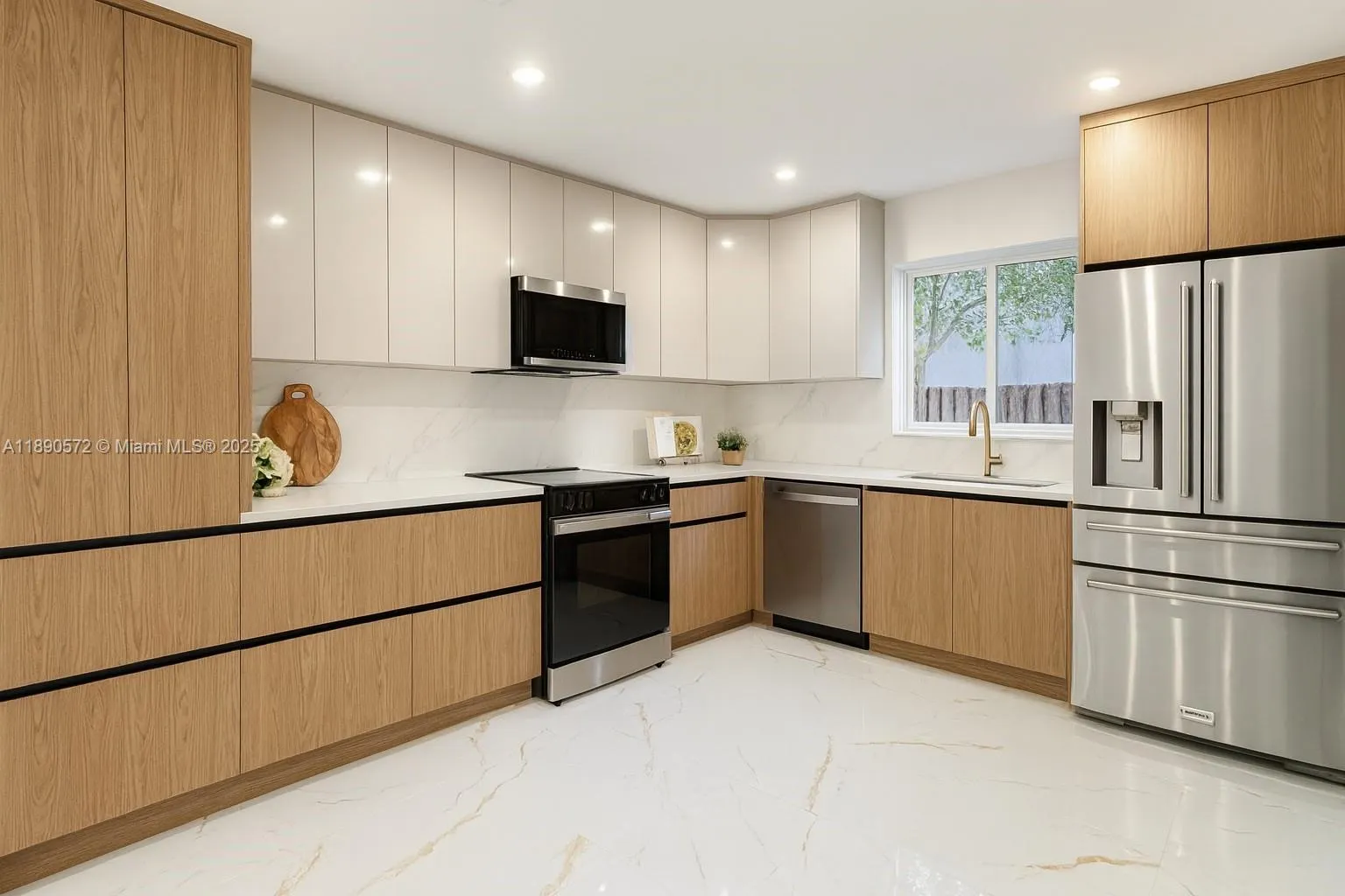3801 NE 16th Ter