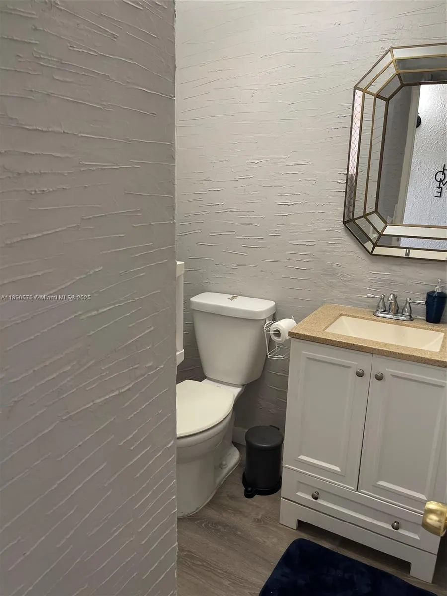 101 Berkley Rd, #106