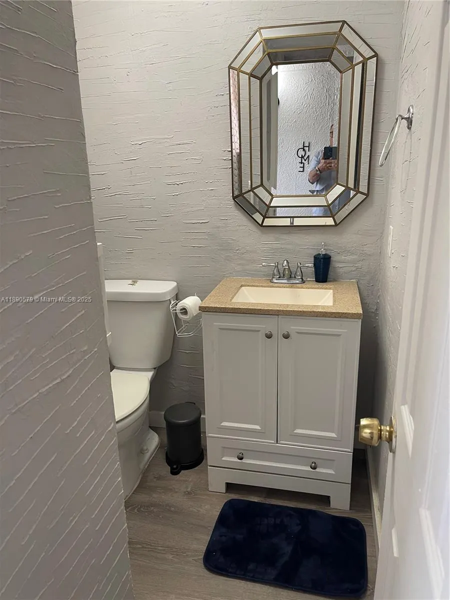 101 Berkley Rd, #106