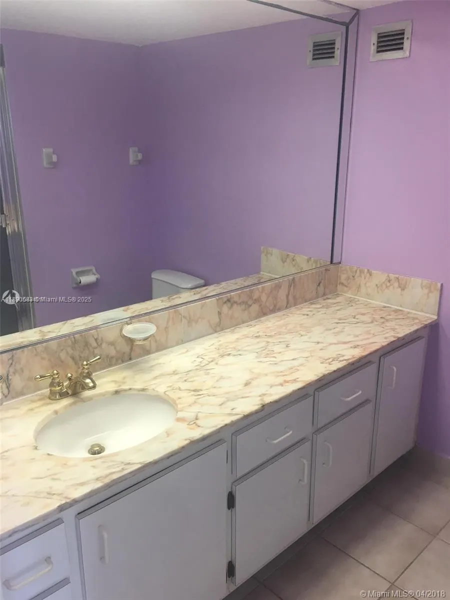5401 E Collins Ave, #1530