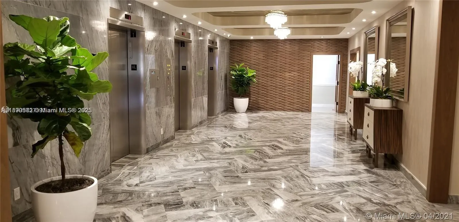 5401 E Collins Ave, #1530