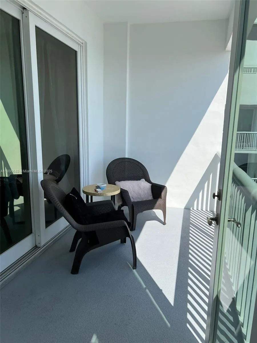 5401 E Collins Ave, #1530