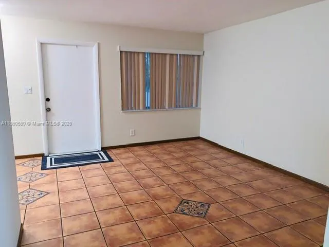 1824 Monroe St, #4