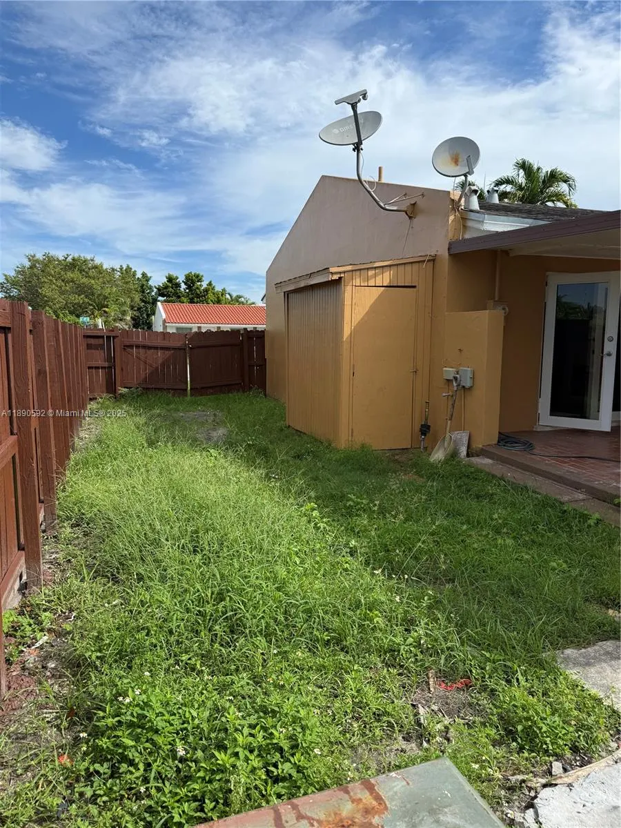 13030 SW 49th Ter