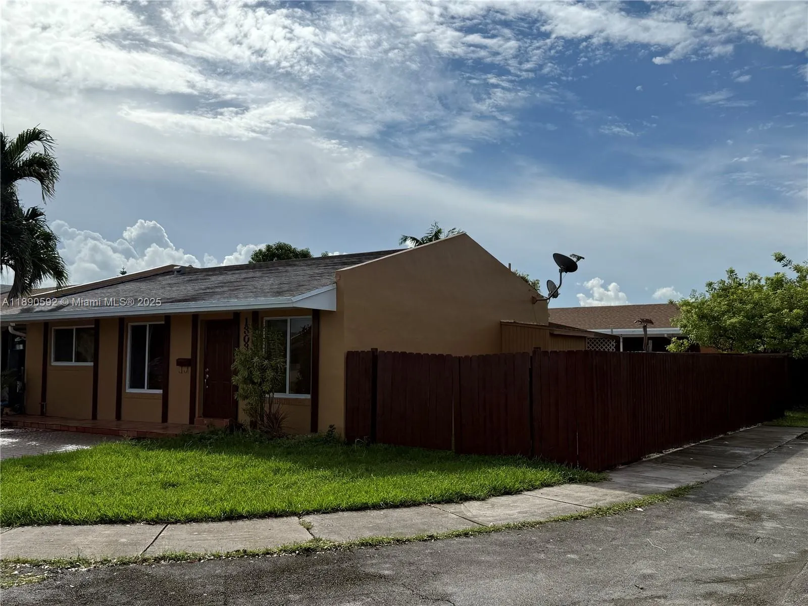 13030 SW 49th Ter