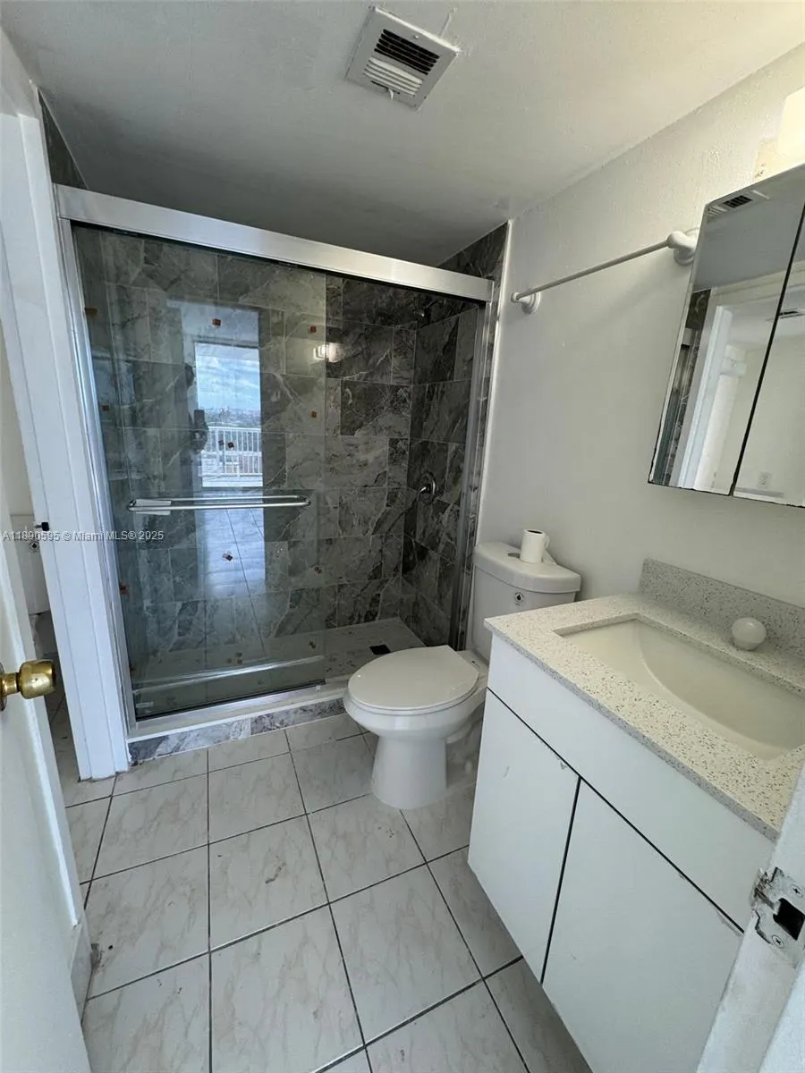 1800 NW 24th Ave, #901