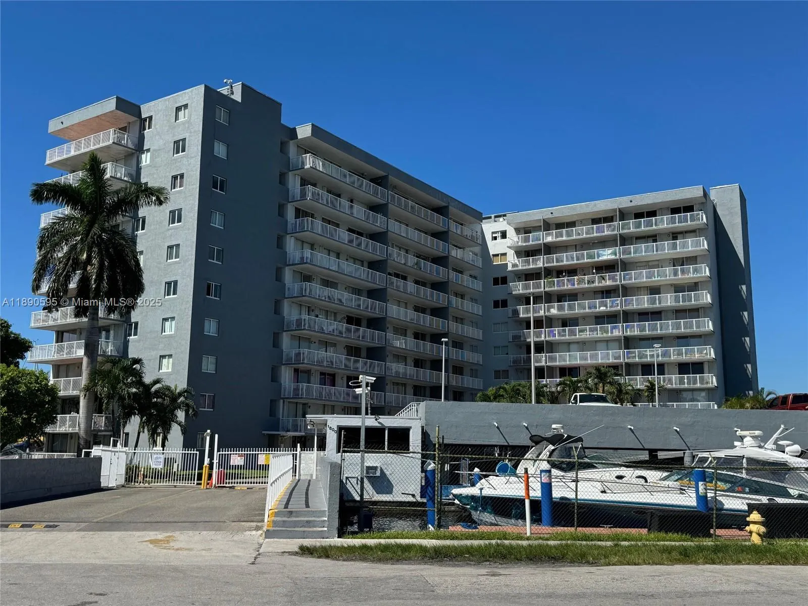 1800 NW 24th Ave, #901
