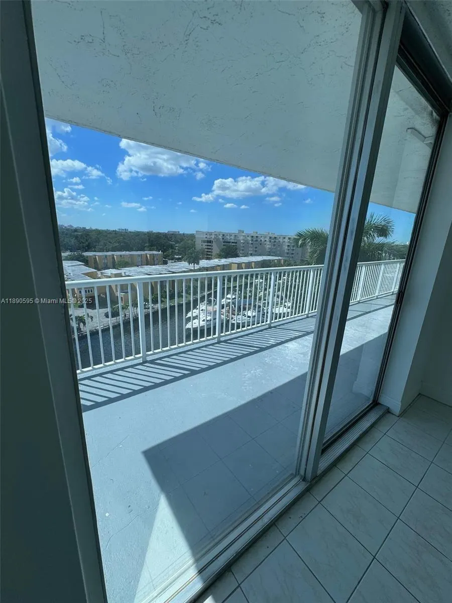1800 NW 24th Ave, #901