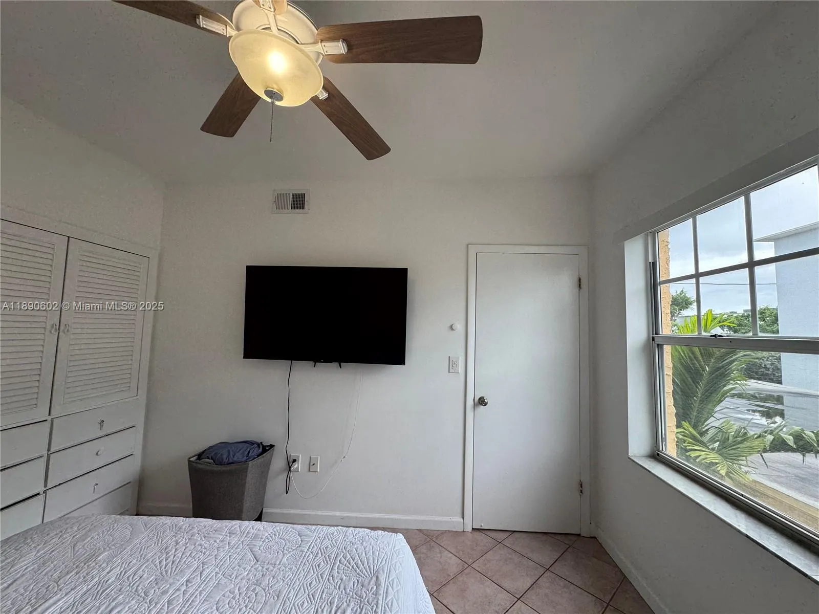 1255 Pennsylvania Ave, #307