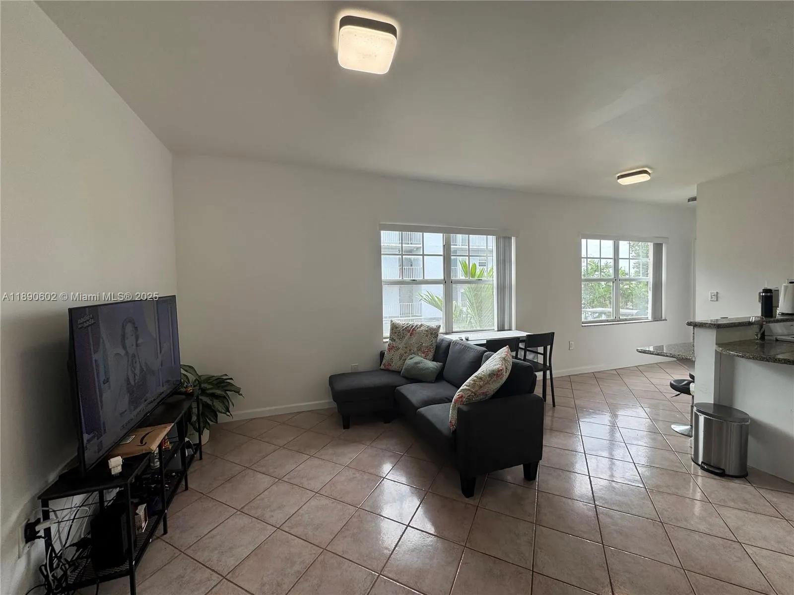 1255 Pennsylvania Ave, #307