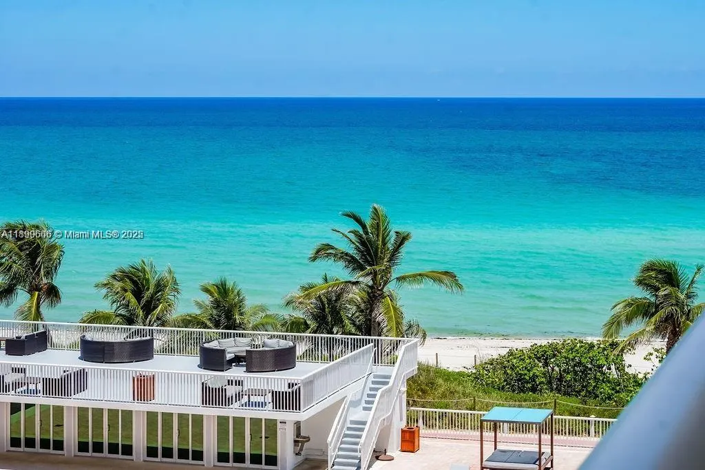 5401 Collins Ave, #819