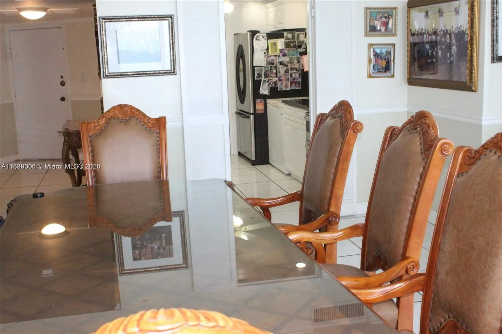 5401 Collins Ave, #819