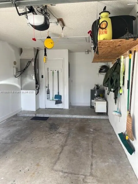 1731 Palmland Dr