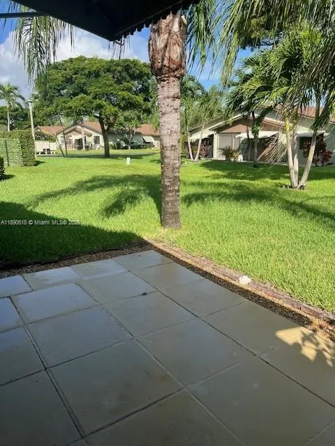 1731 Palmland Dr