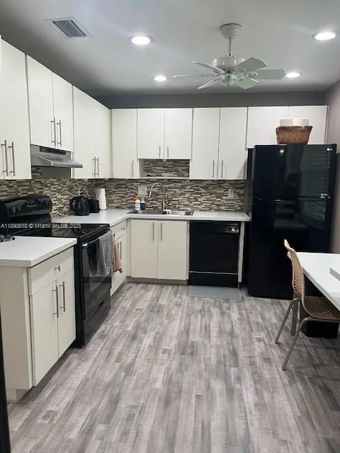 1731 Palmland Dr