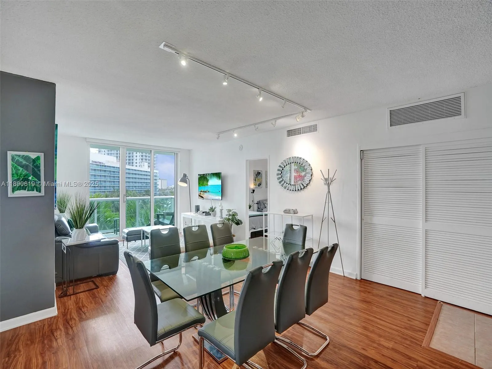 3901 S Ocean Dr, #6V