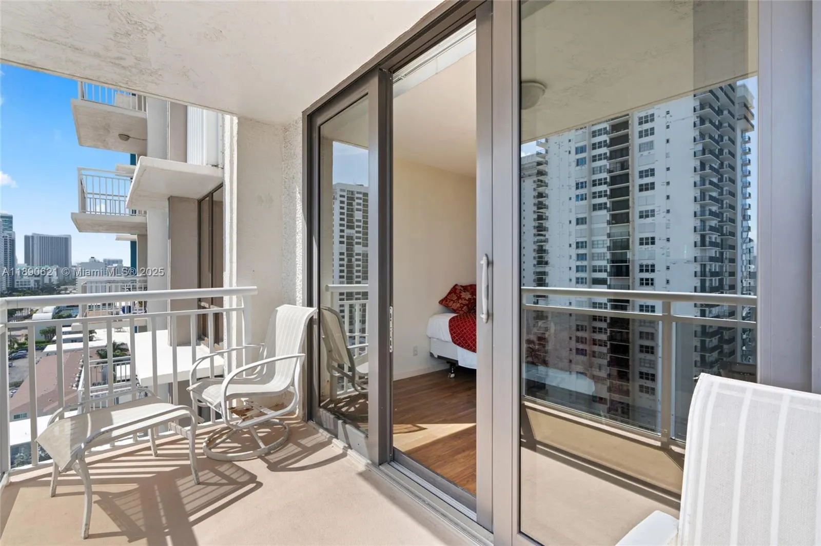 1600 S Ocean Dr, #15J