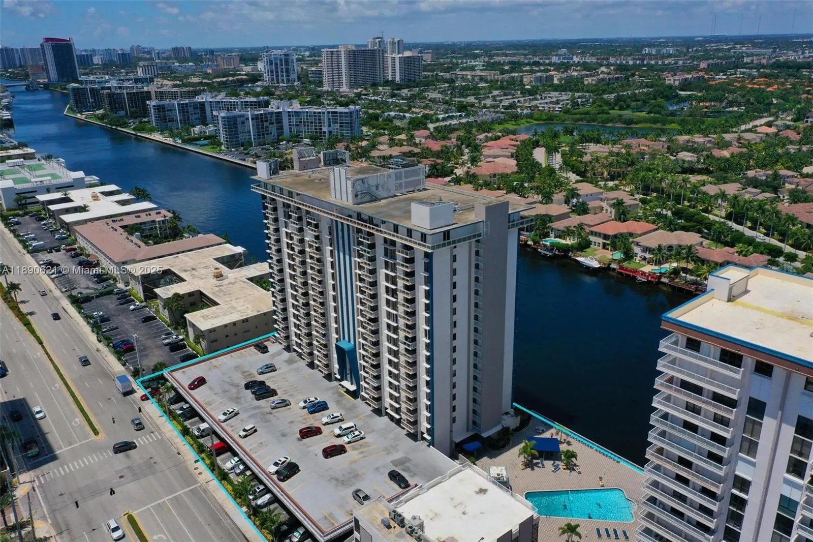 1600 S Ocean Dr, #15J
