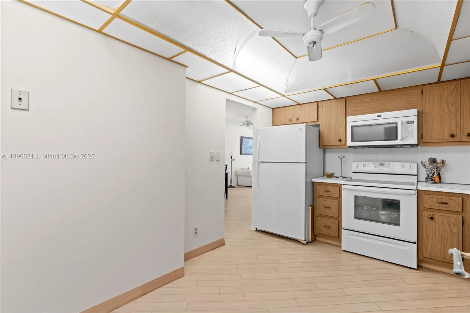 1600 S Ocean Dr, #15J
