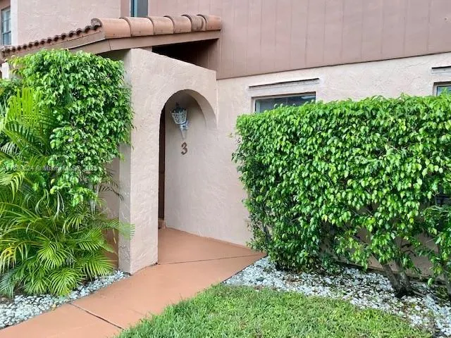 3 Laredo Pl, #6-10