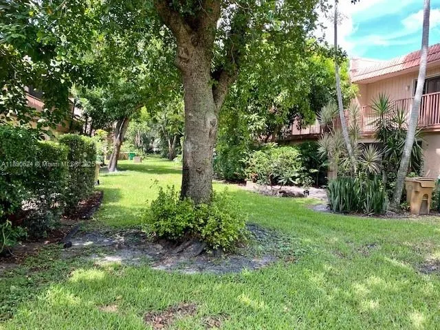 3 Laredo Pl, #6-10