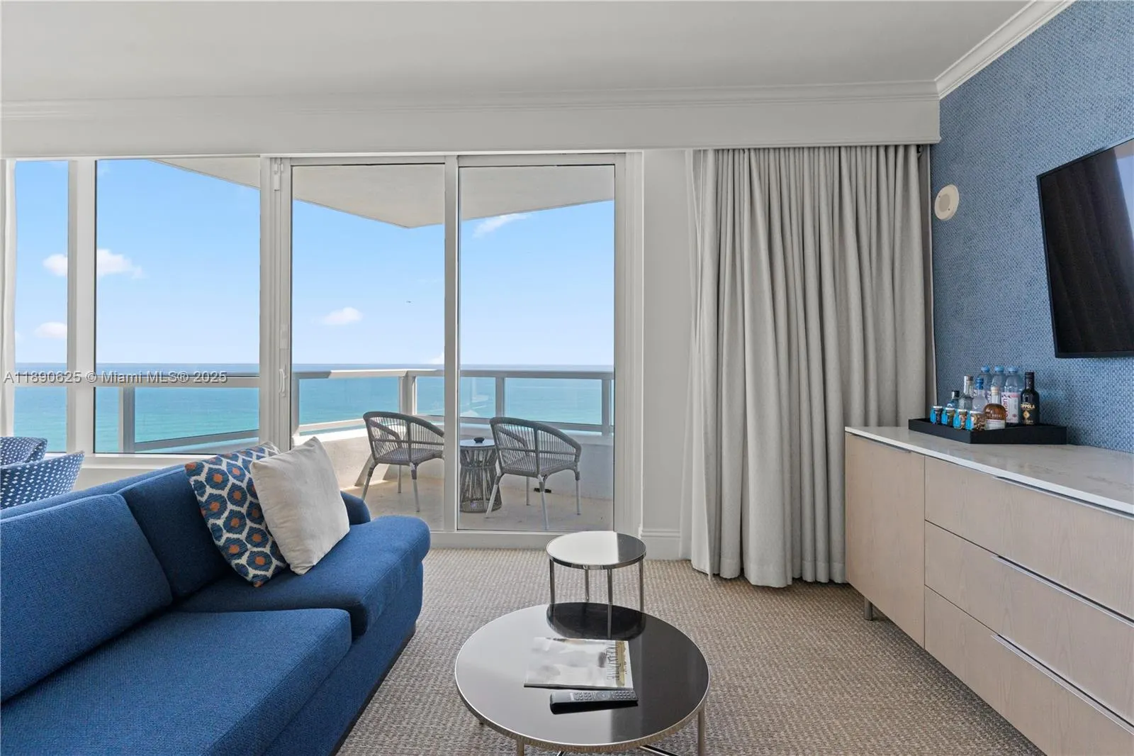 4401 Collins Ave, #3003